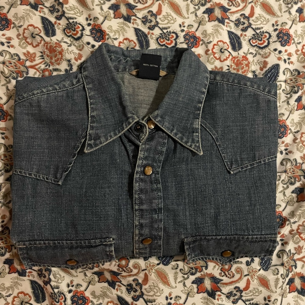 Denim Gap long sleeve shirt